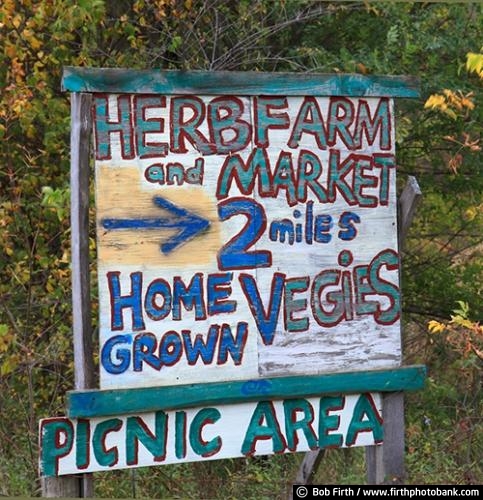 agriculture;Amish;country;fall;farmers market;sign;WI;Wisconsin;hand painted sign