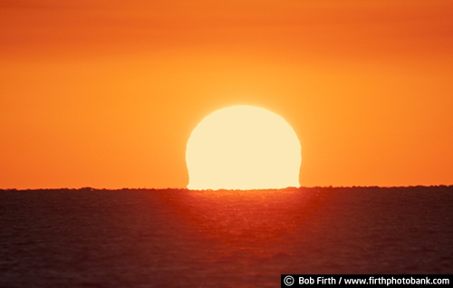 sun;sunset;ocean;horizon;Gulf of Mexico;Florida;evening;Cedar Key FL;orange sky