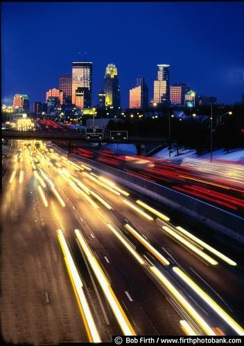 road;hwy;Mpls;Minneapolis;MN;Minnesota;twilight;dusk;night;headlights;streaks of light;skyline;35W;bridge;divided highway;glowing buildings;IDS;Wells Fargo Center