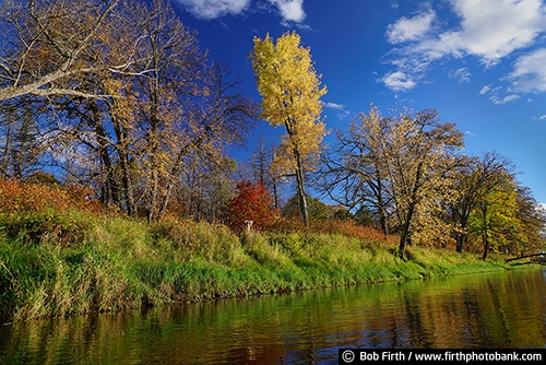 Mississippi River;Crow Wing State Park;MN;Minnesota;Mighty Mississippi;autumn;upper Mississippi River;destination;fall color;Great River Road;quiet water;reflection;trees;shoreline